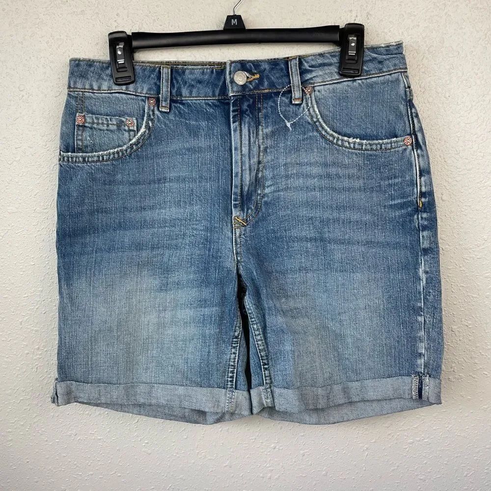 NWOT We The Free Denim Shorts Size 28